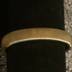 Vintage Stretchy Expandable Sleeve Gold Tone Bracelet 1980s